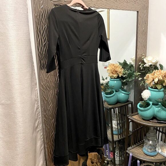 𝅺🌷 Elegant  🌷 V Neck A Line Dress w/ Pockets & 3/4 Sleeves - Picture 5 of 5